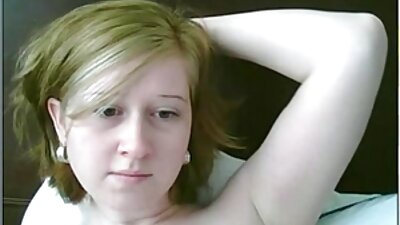 Η μακρυπόδαρη γκόμενα Μαίρη Ροκ βυθίζεται στο παθιασμένο πορνό VR